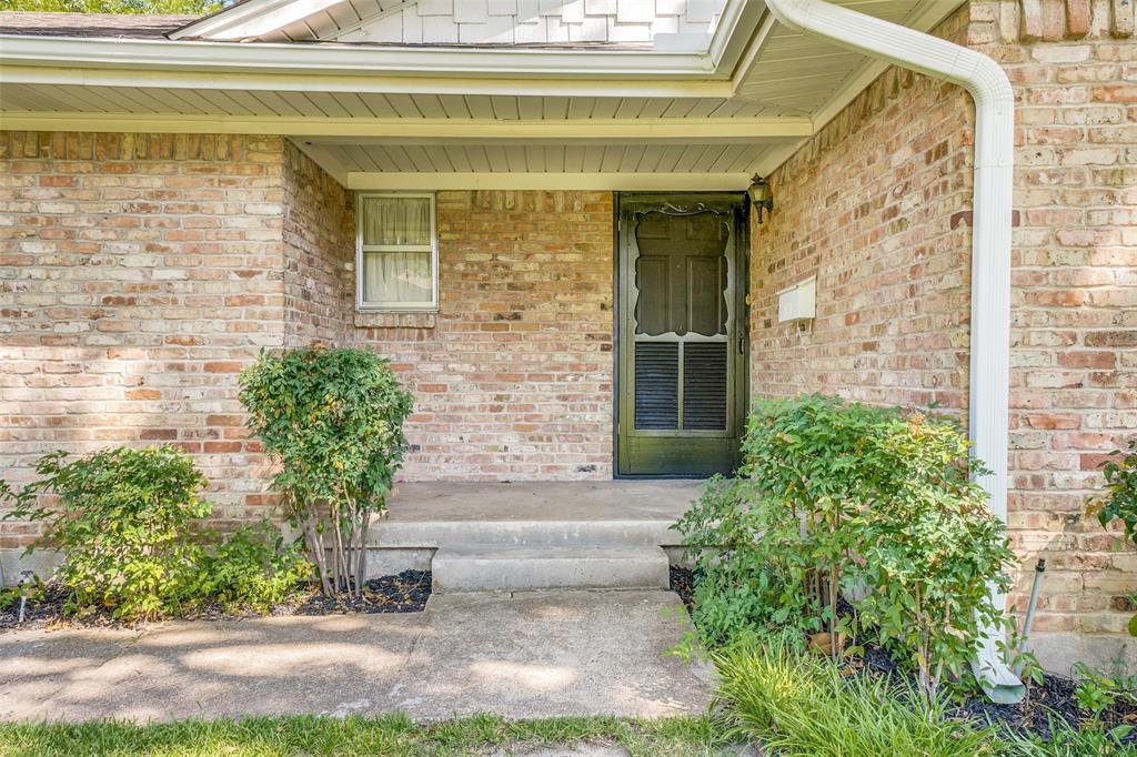 2314 Springhill Drive Dallas, TX 75228 - Photo 2 of 27 Welcome to your new home at 2314 Springhill