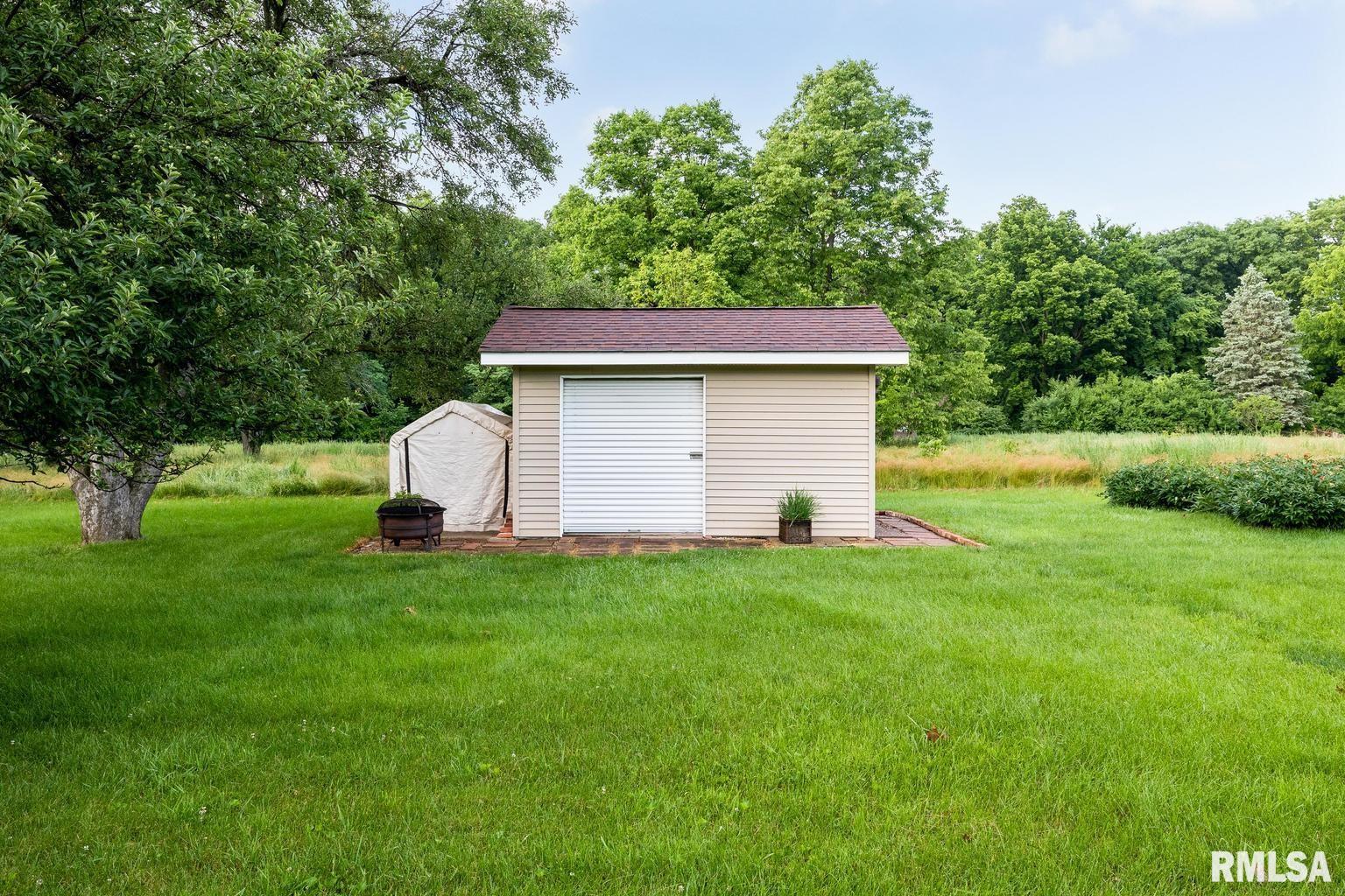 1813 Highview Road East Peoria, IL 61611 - Photo 37 of 44 Gallery Image 37