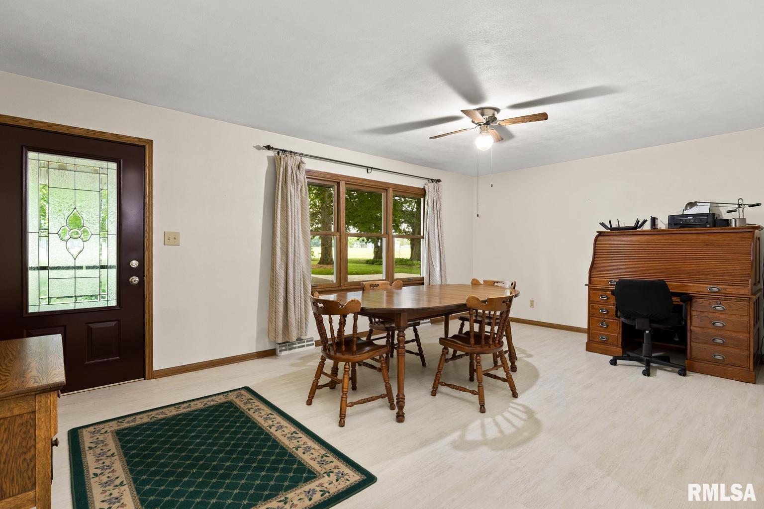 1813 Highview Road East Peoria, IL 61611 - Photo 8 of 44 Gallery Image 8