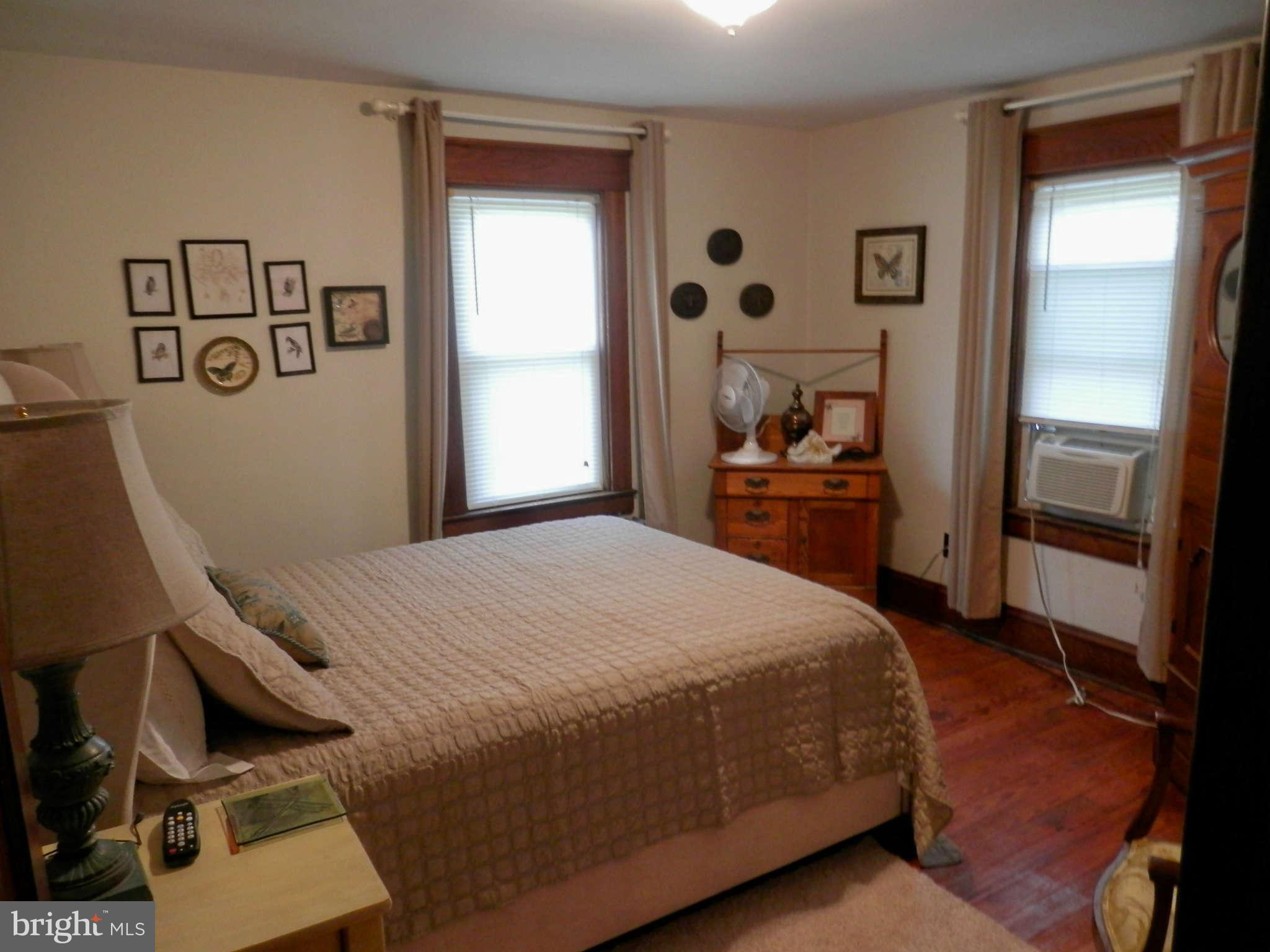 14405 Edgemont Road Smithsburg, MD 21783 - Photo 17 of 29 Master Bedroom