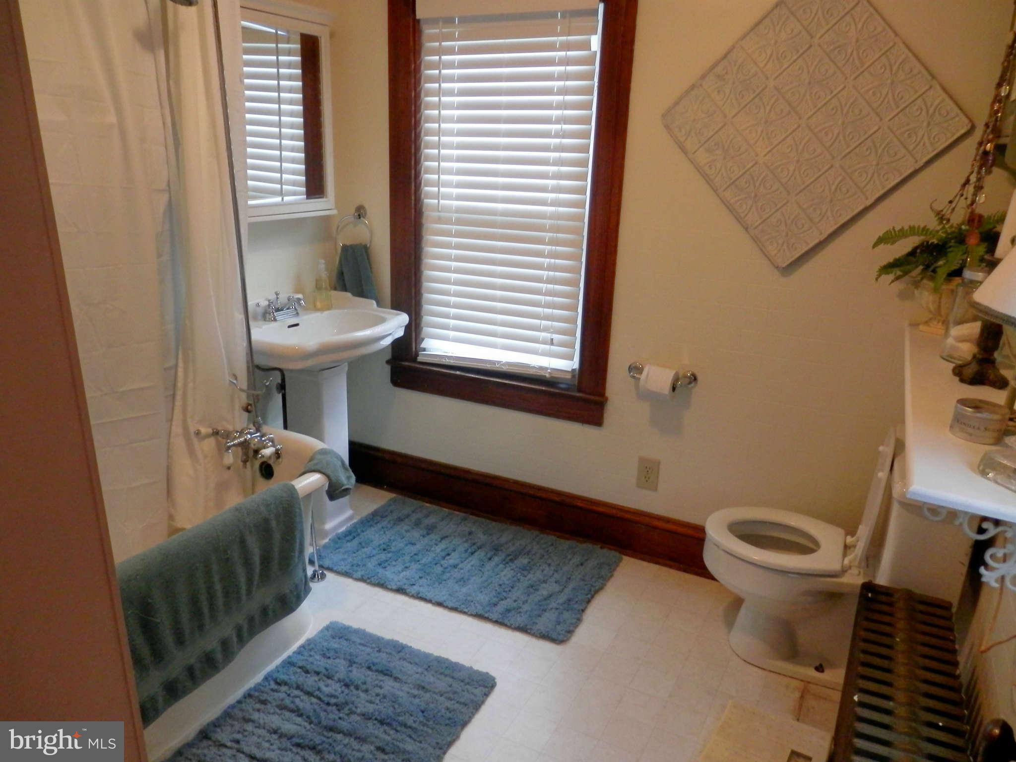 14405 Edgemont Road Smithsburg, MD 21783 - Photo 21 of 29 Bath