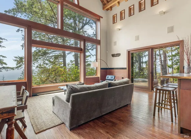 $3,500,000 | 46900 Gypsy Flat Road, Gualala, CA 95445