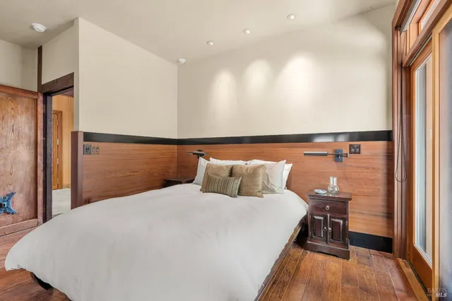 $3,500,000 | 46900 Gypsy Flat Road, Gualala, CA 95445