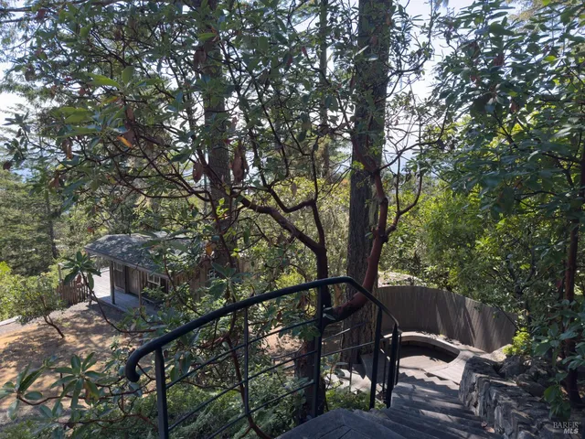 $3,500,000 | 46900 Gypsy Flat Road, Gualala, CA 95445