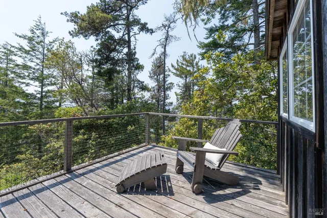 $3,500,000 | 46900 Gypsy Flat Road, Gualala, CA 95445