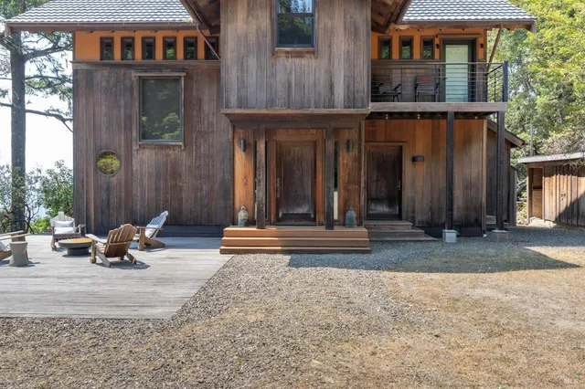 $3,500,000 | 46900 Gypsy Flat Road, Gualala, CA 95445