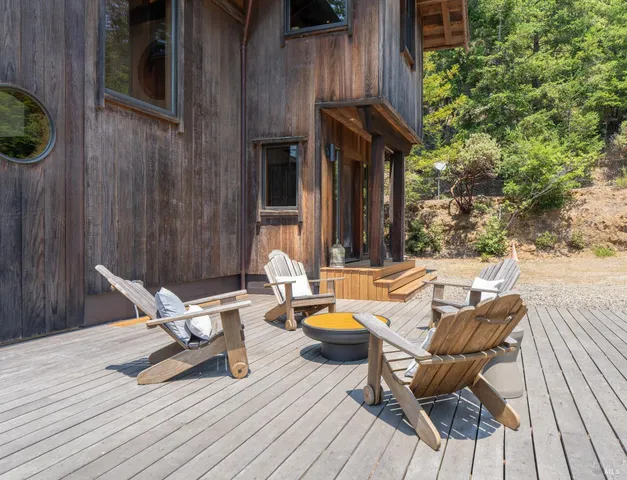 $3,500,000 | 46900 Gypsy Flat Road, Gualala, CA 95445