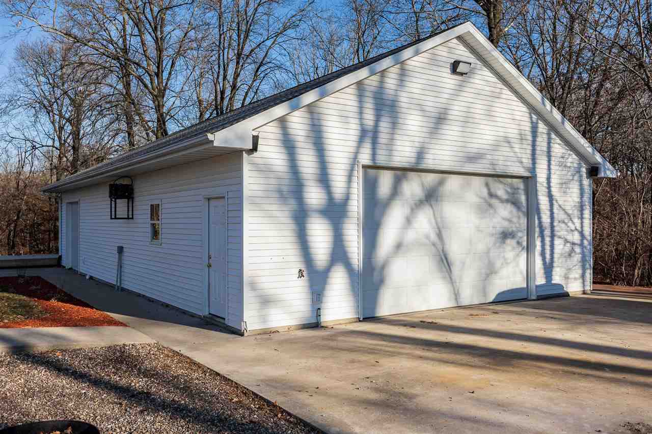 2627 Anchorage Road Northeast Solon, IA 52333 - Photo 5 of 55 Gallery Image 5