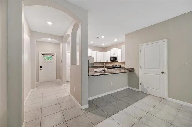 $2,350 | 607 Royal Empress Drive, Ruskin, FL 33570