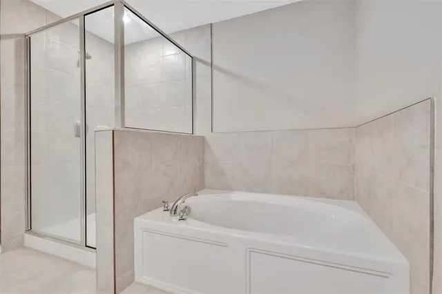 $2,350 | 607 Royal Empress Drive, Ruskin, FL 33570