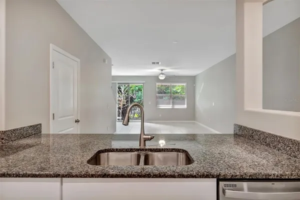 $1,950 | 607 Royal Empress Drive, Ruskin, FL 33570