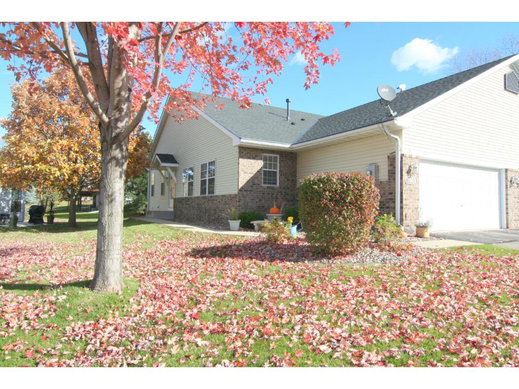 7989 Autumn Ridge Way Chanhassen, MN 55317 - Photo 1 of 20 Gallery Image 1