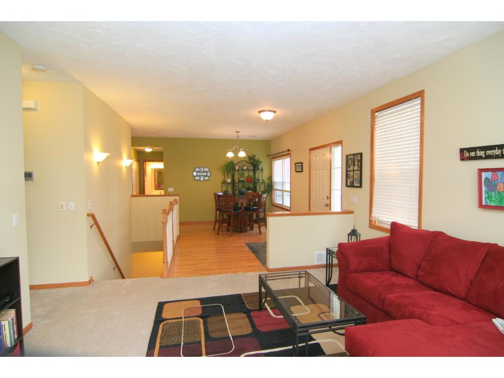 7989 Autumn Ridge Way Chanhassen, MN 55317 - Photo 7 of 20 Gallery Image 7