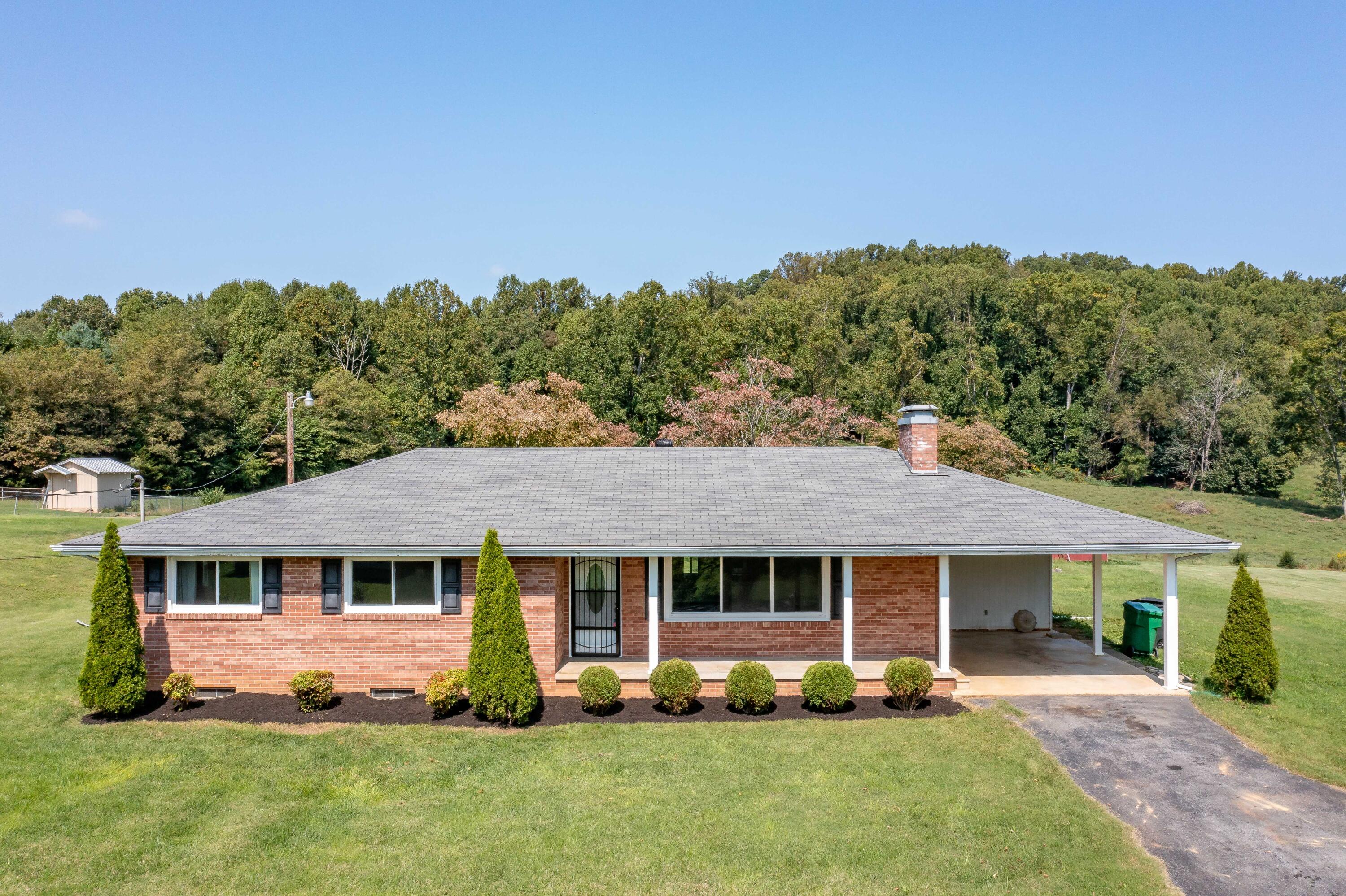 868 Smalling Road Johnson City, TN 37601 - Photo 1 of 63 868 Smalling Rd (16 of 71)