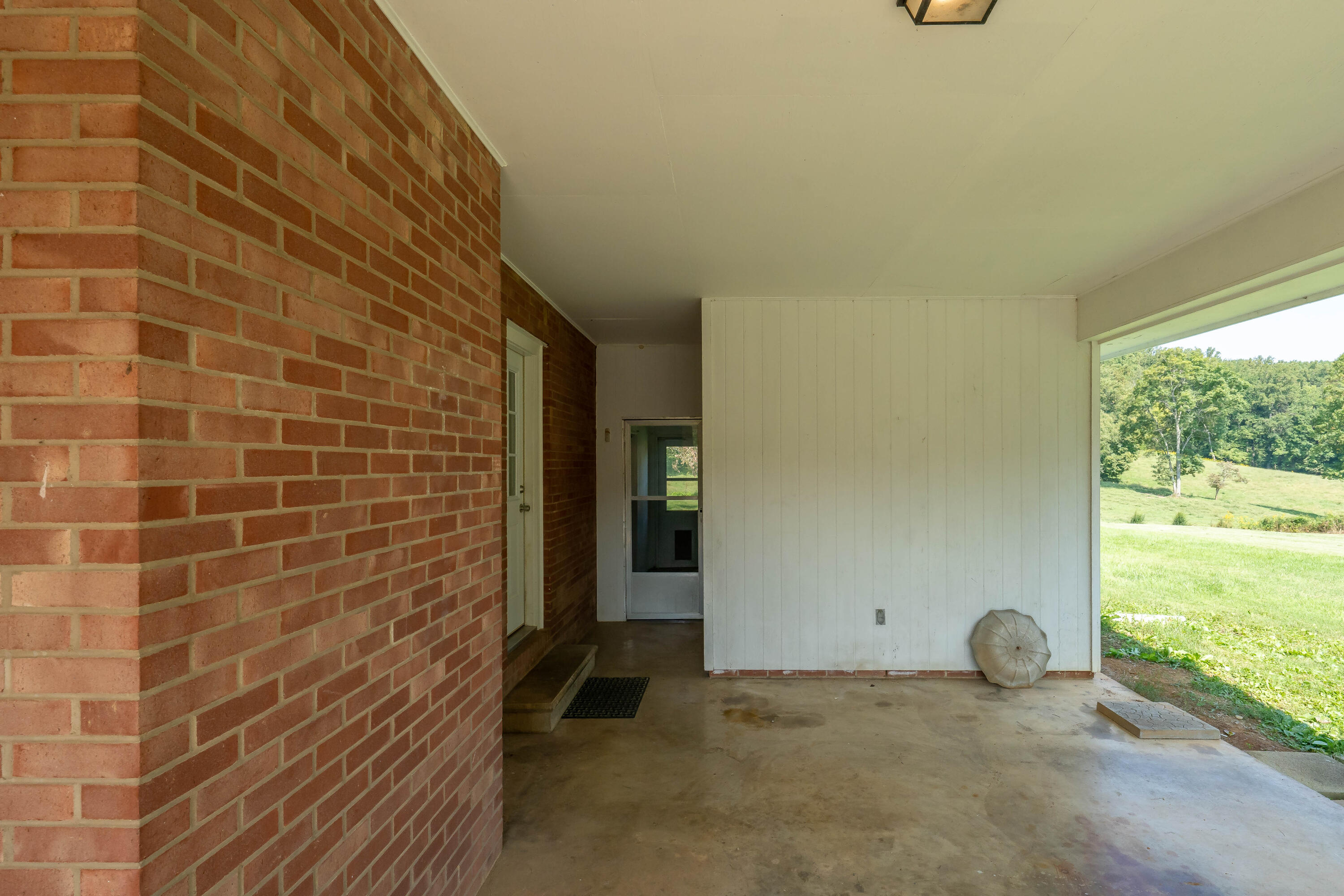 868 Smalling Road Johnson City, TN 37601 - Photo 39 of 63 868 Smalling Rd (37 of 71)