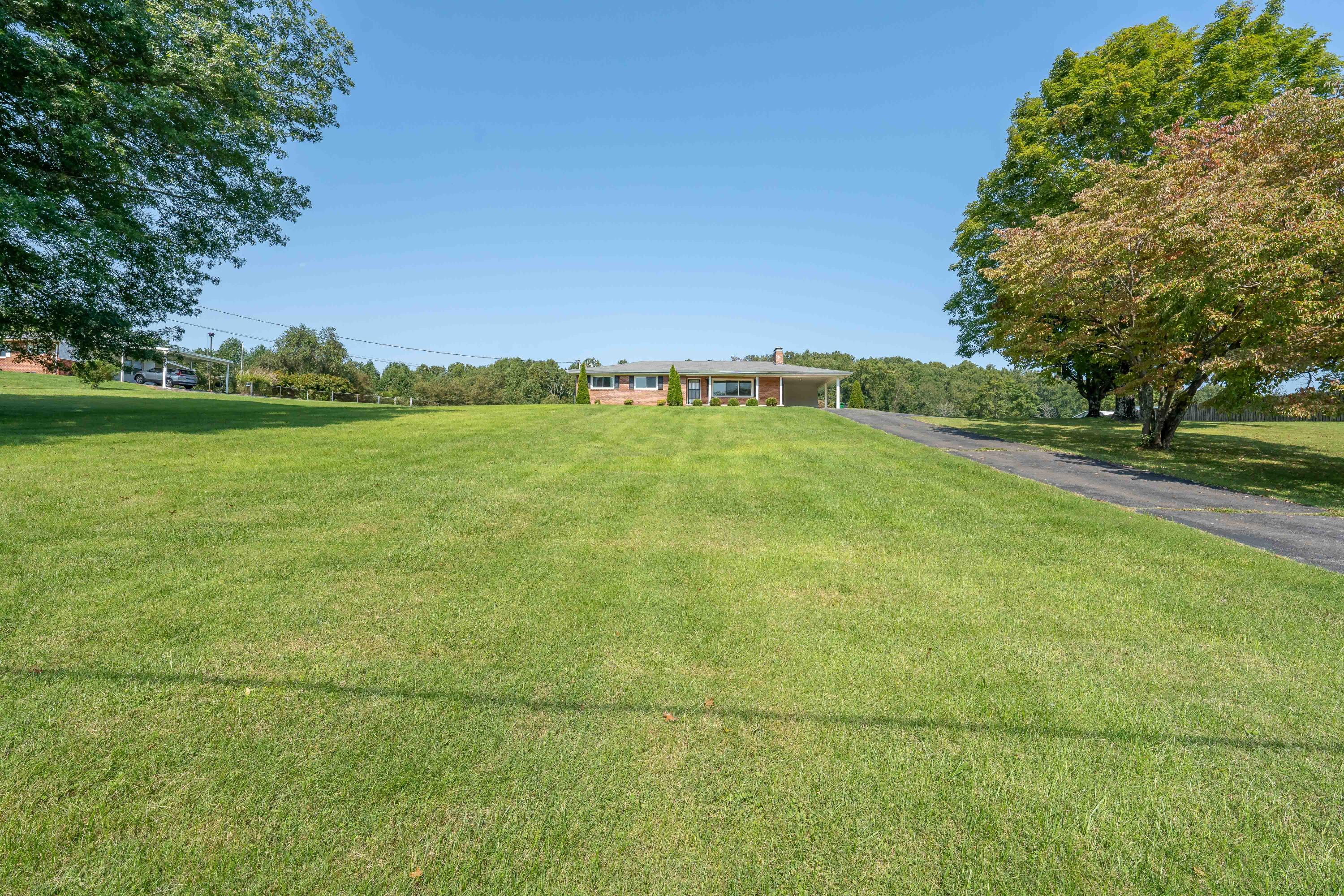 868 Smalling Road Johnson City, TN 37601 - Photo 43 of 63 868 Smalling Rd (23 of 71)