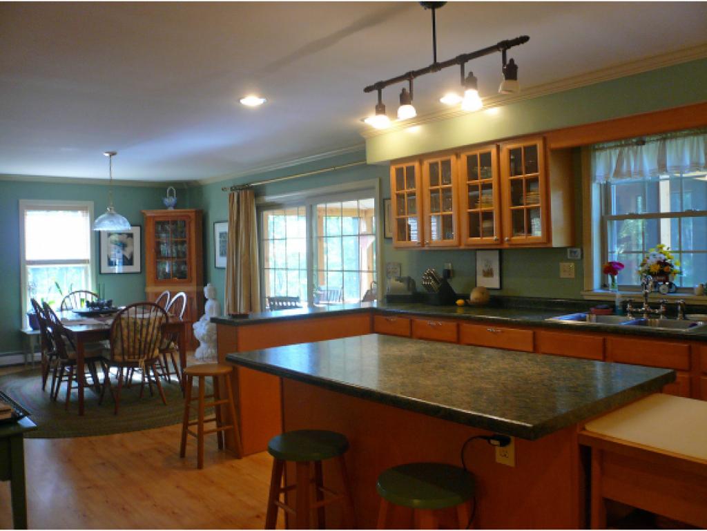 251 Fox Farm Road Brattleboro, VT 05301 - Photo 13 of 18
