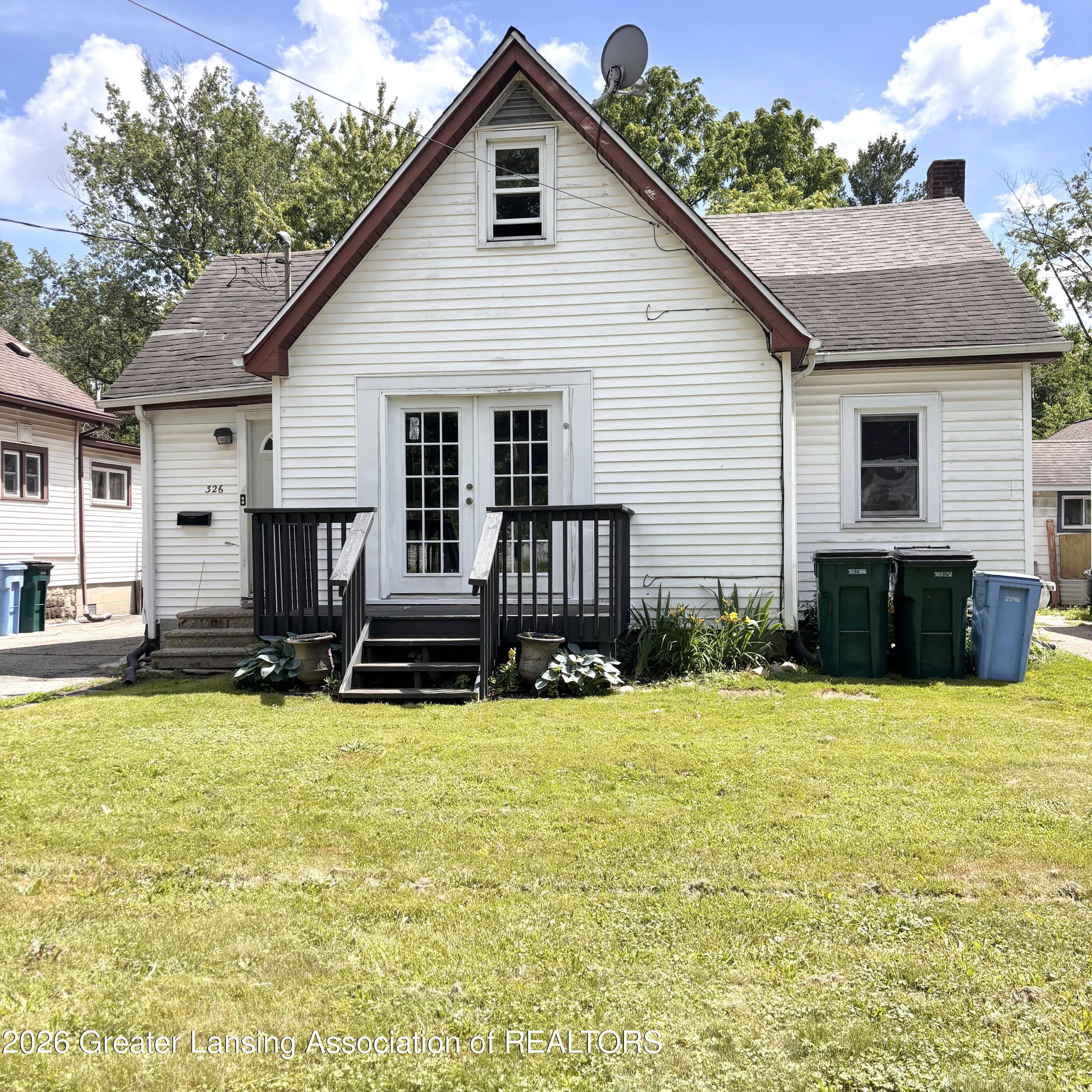326 Potter Avenue Lansing, MI 48910 - Photo 2 of 26 IMG_3153