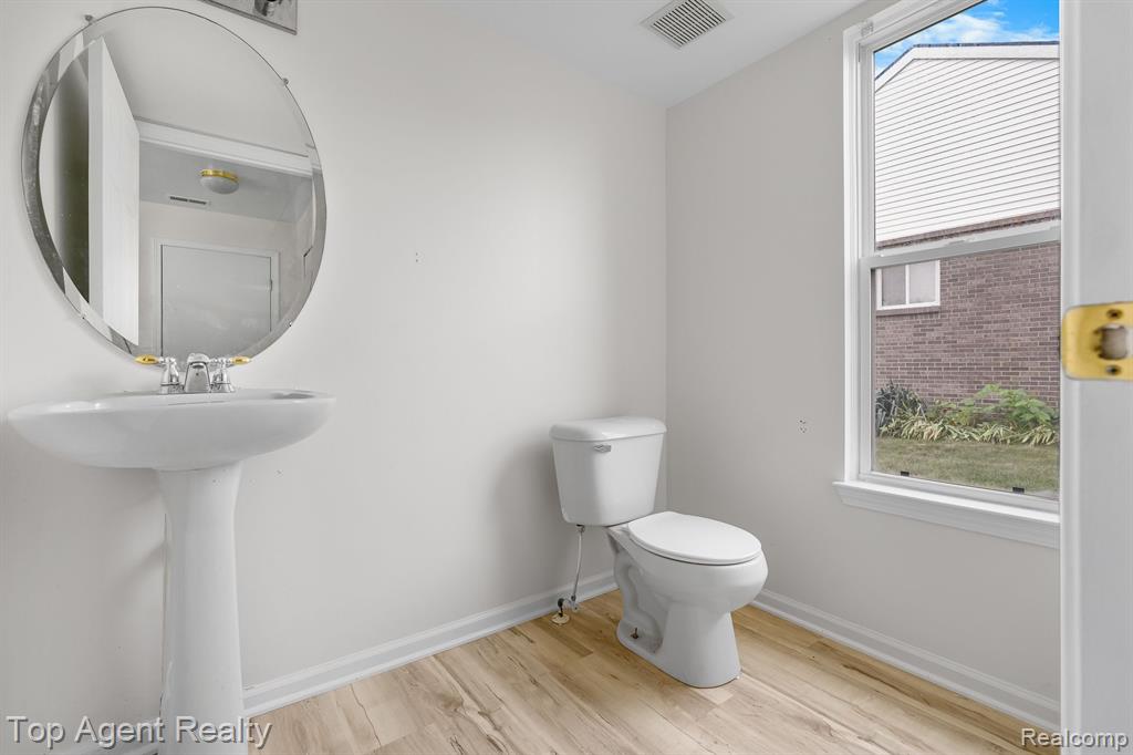 42117 Camden Road Belleville, MI 48111 - Photo 31 of 31