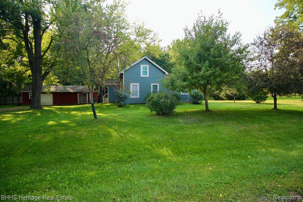 11909 South Nicholson Road Perry, MI 48872 - Photo 23 of 39