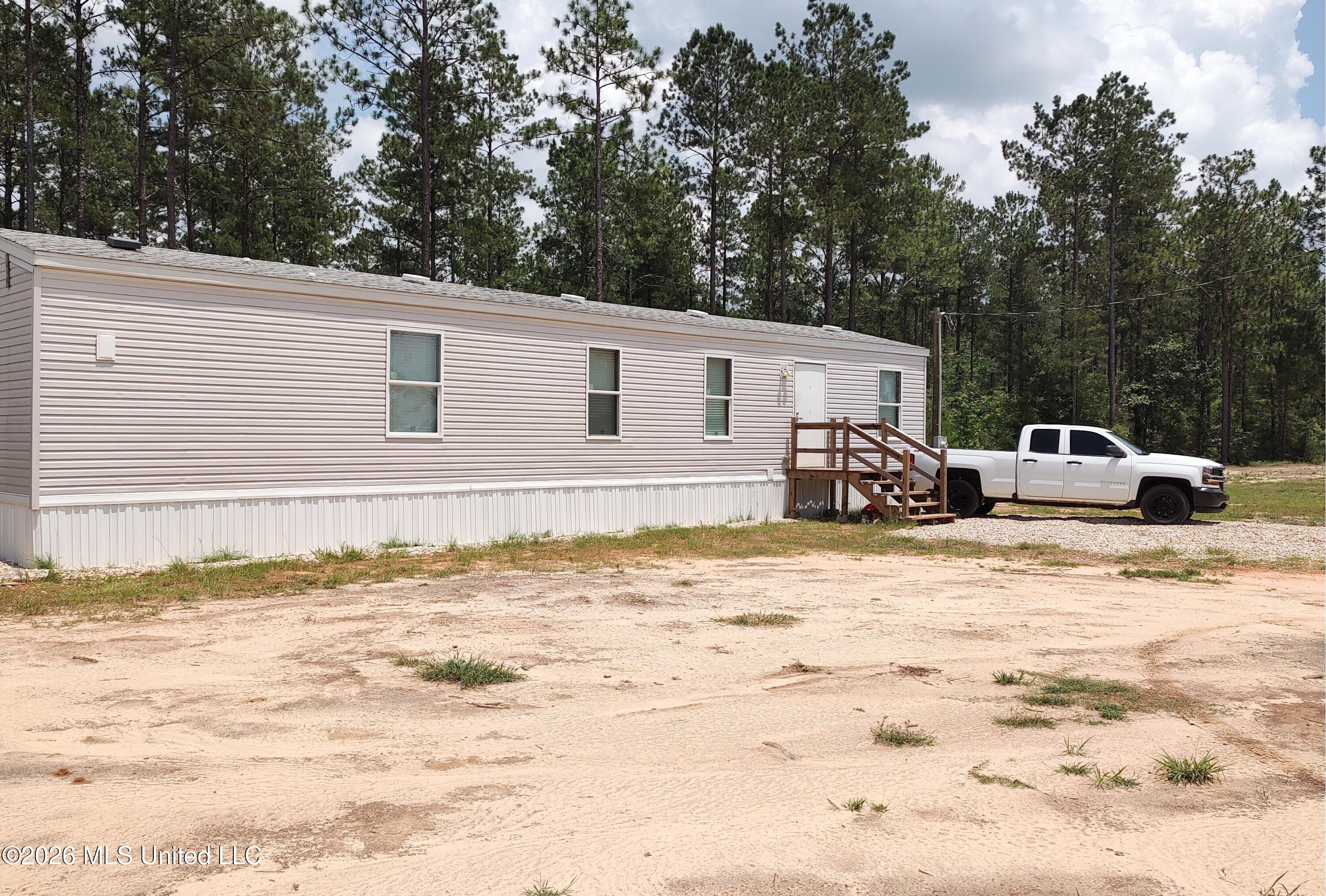 1090 Bilbo Road Lumberton, MS 39455 - Photo 1 of 19 Bilbo Rd Main view (2)