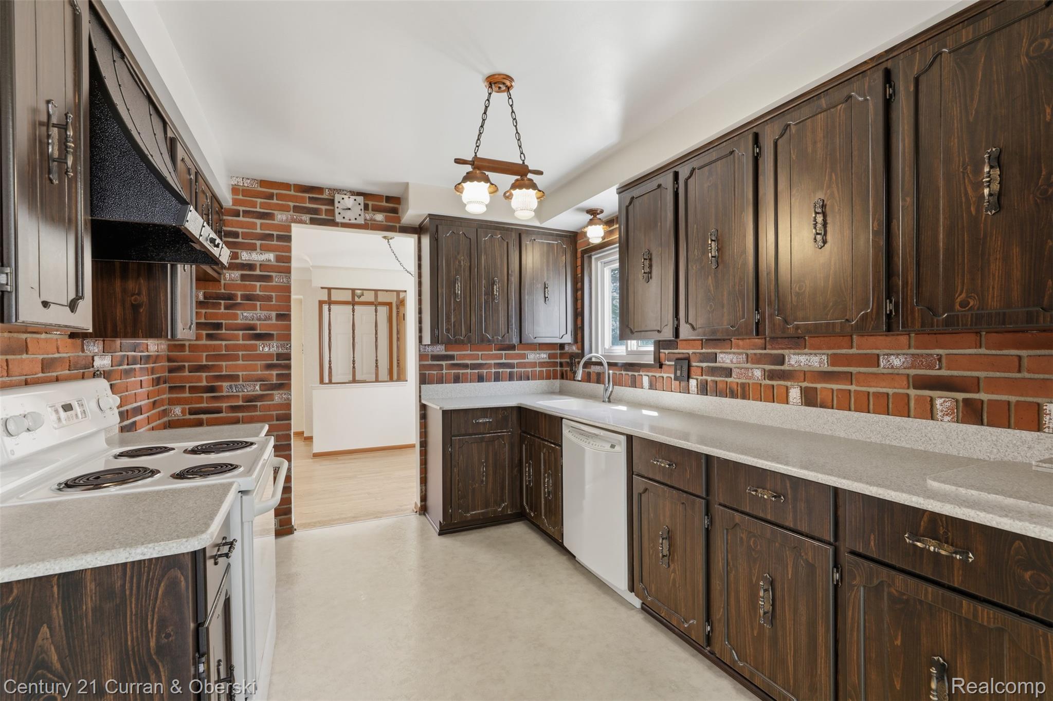 2464 Cornell Street Dearborn, MI 48124 - Photo 11 of 38