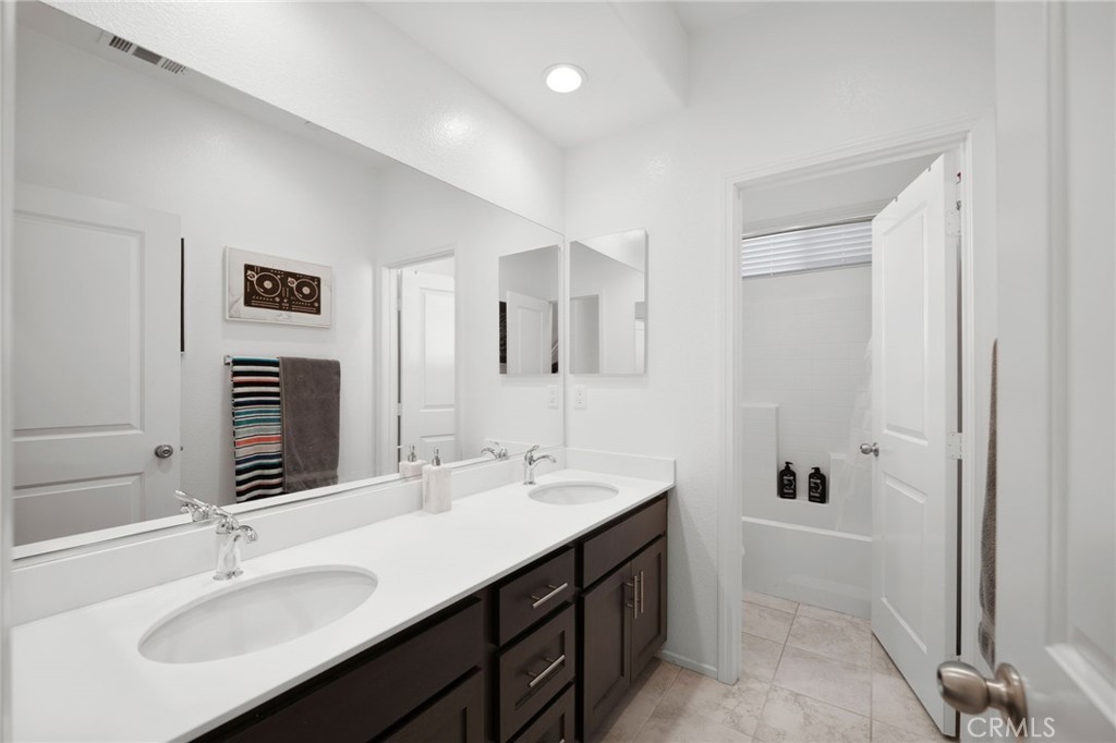 7404 Hawkeye Ridge Road Jurupa Valley, CA 92509 - Photo 19 of 42