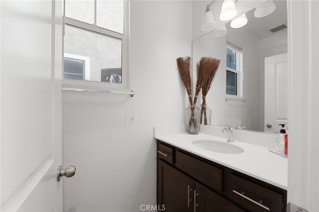 7404 Hawkeye Ridge Road Jurupa Valley, CA 92509 - Photo 5 of 42