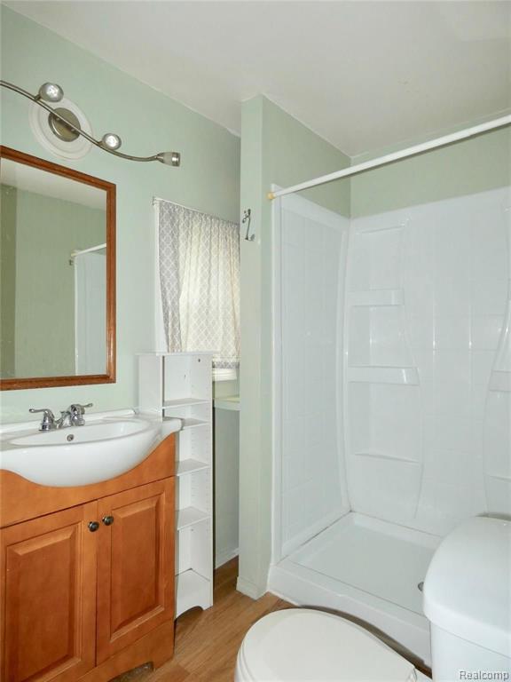 21332 Dix Toledo Road Woodhaven, MI 48183 - Photo 14 of 33