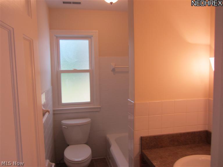 4178 Colony Road South Euclid, OH 44121 - Photo 8 of 15