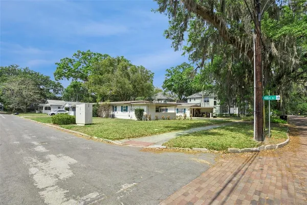 $620,000 | 800 North Westmoreland Drive, Orlando, FL 32804