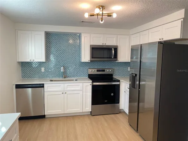 $620,000 | 800 North Westmoreland Drive, Orlando, FL 32804