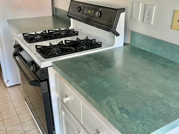 $1,995 | 212 Middle Street, Unit 303, New Bern, NC 28560