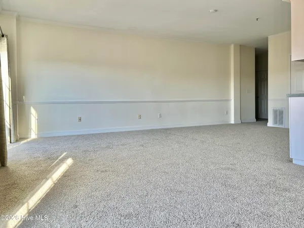 $1,995 | 212 Middle Street, Unit 303, New Bern, NC 28560