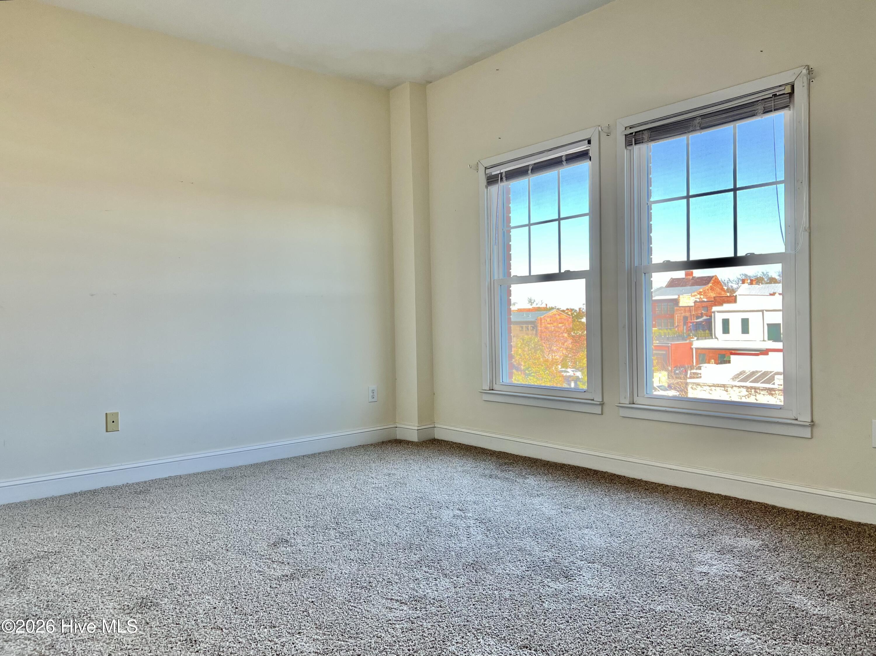 212 Middle Street, Unit 303 New Bern, NC 28560 - Photo 7 of 12 IMG_7493