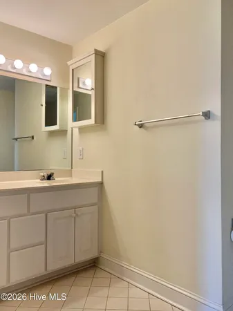 $1,995 | 212 Middle Street, Unit 303, New Bern, NC 28560