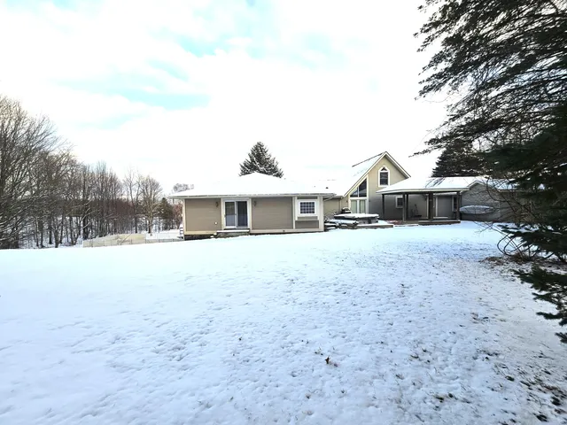 $398,500 | 350 Mary Court, Hesperia, MI 49421