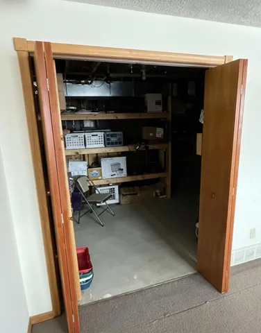 $398,500 | 350 Mary Court, Hesperia, MI 49421