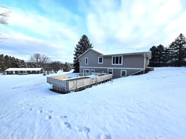 $398,500 | 350 Mary Court, Hesperia, MI 49421