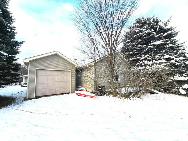 $398,500 | 350 Mary Court, Hesperia, MI 49421