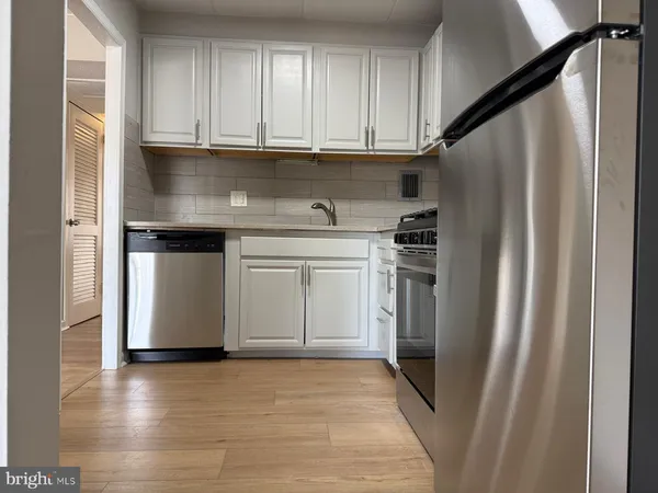 $2,100 | 2630 Fort Farnsworth Road, Unit 148, Alexandria, VA 22303