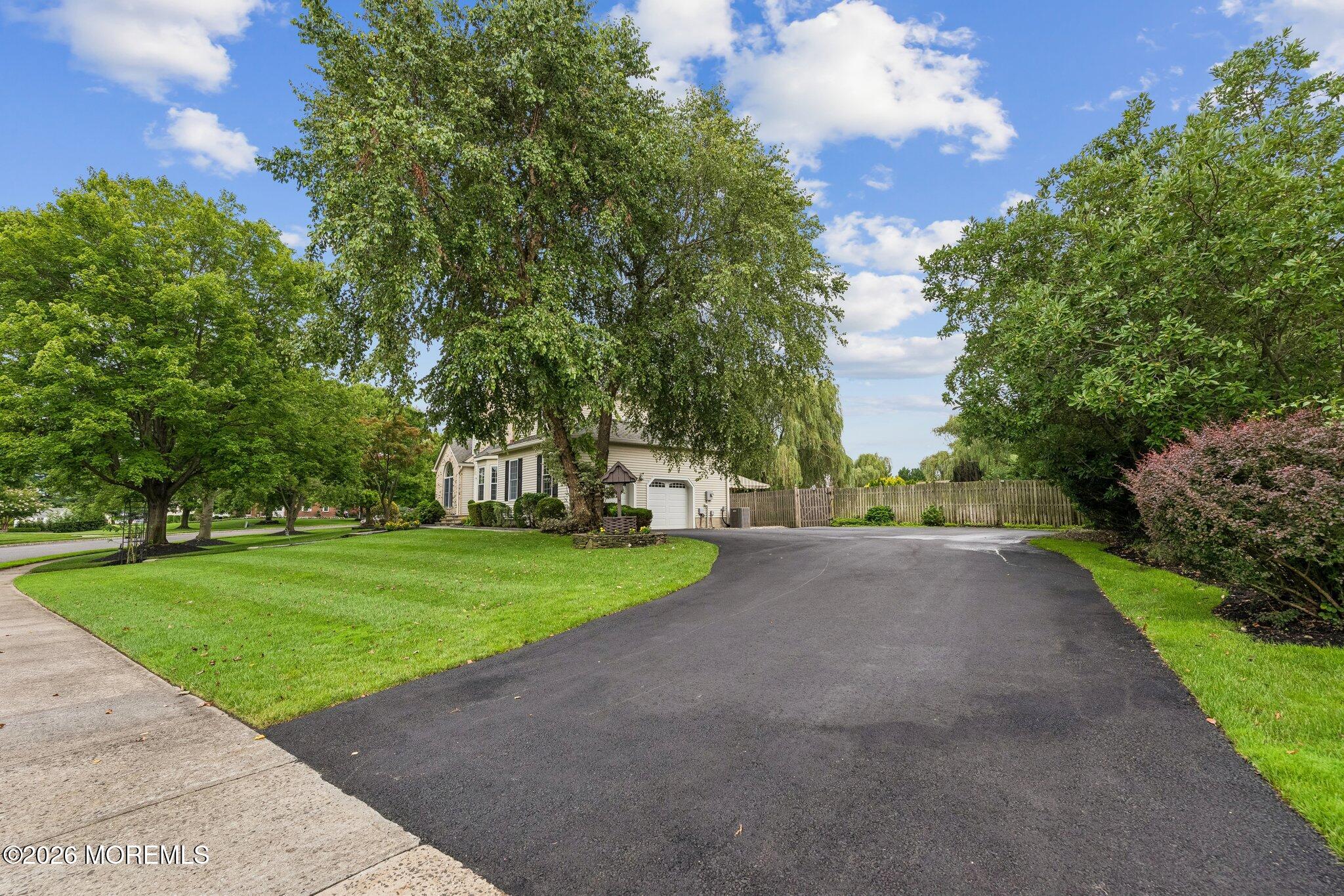 2381 Apple Ridge Circle Manasquan, NJ 08736 - Photo 7 of 57 005