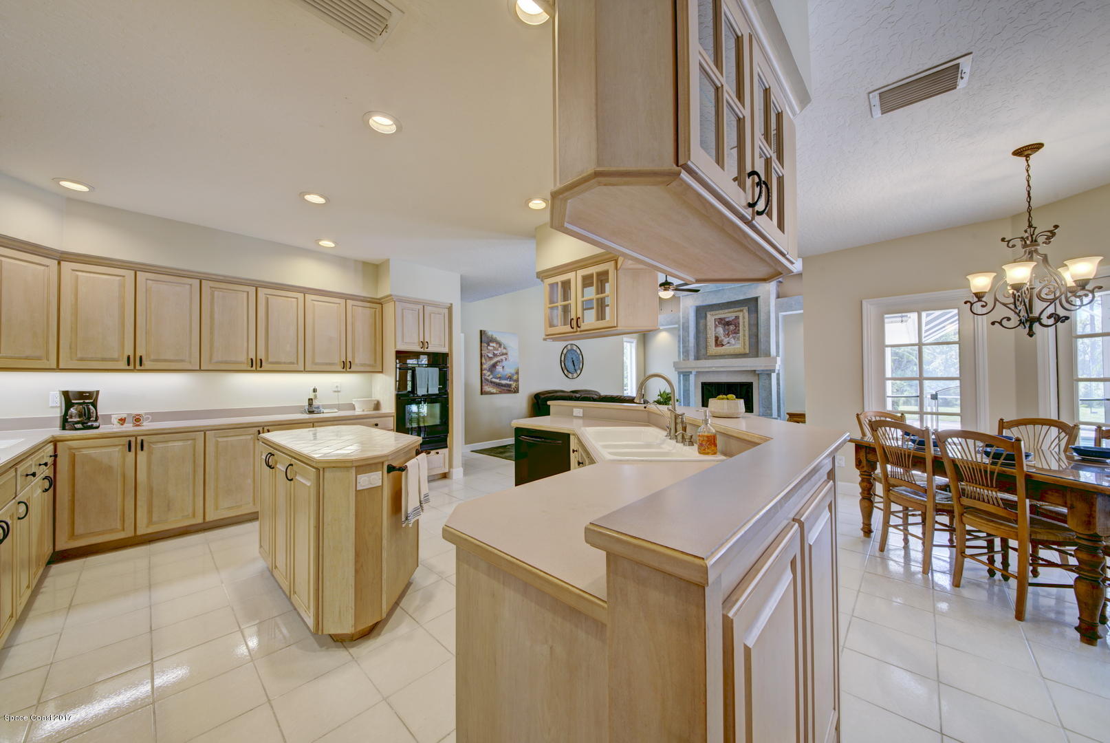 3755 Big Pine Road Melbourne, FL 32934 - Photo 22 of 73 Kitchen with Breakfast Nook