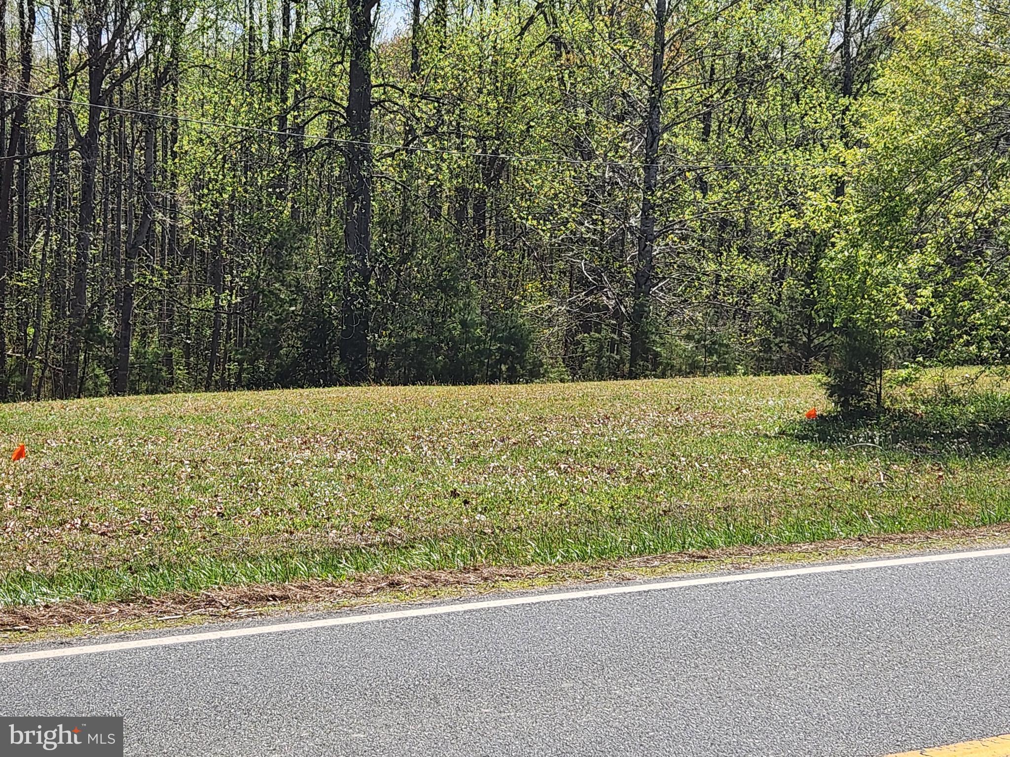 Great road frontage