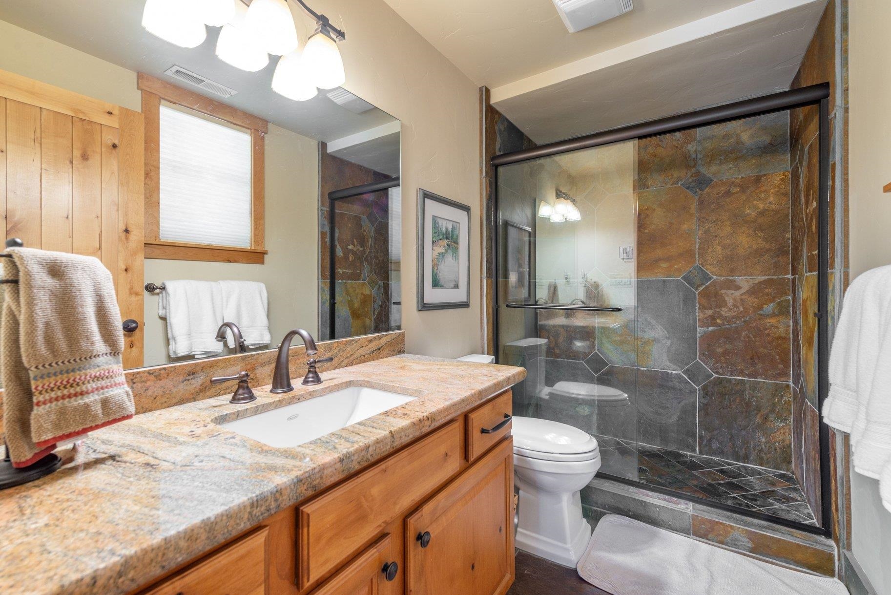 11798 Chamonix Road Truckee, CA 96161 - Photo 20 of 28 Gallery Image 20