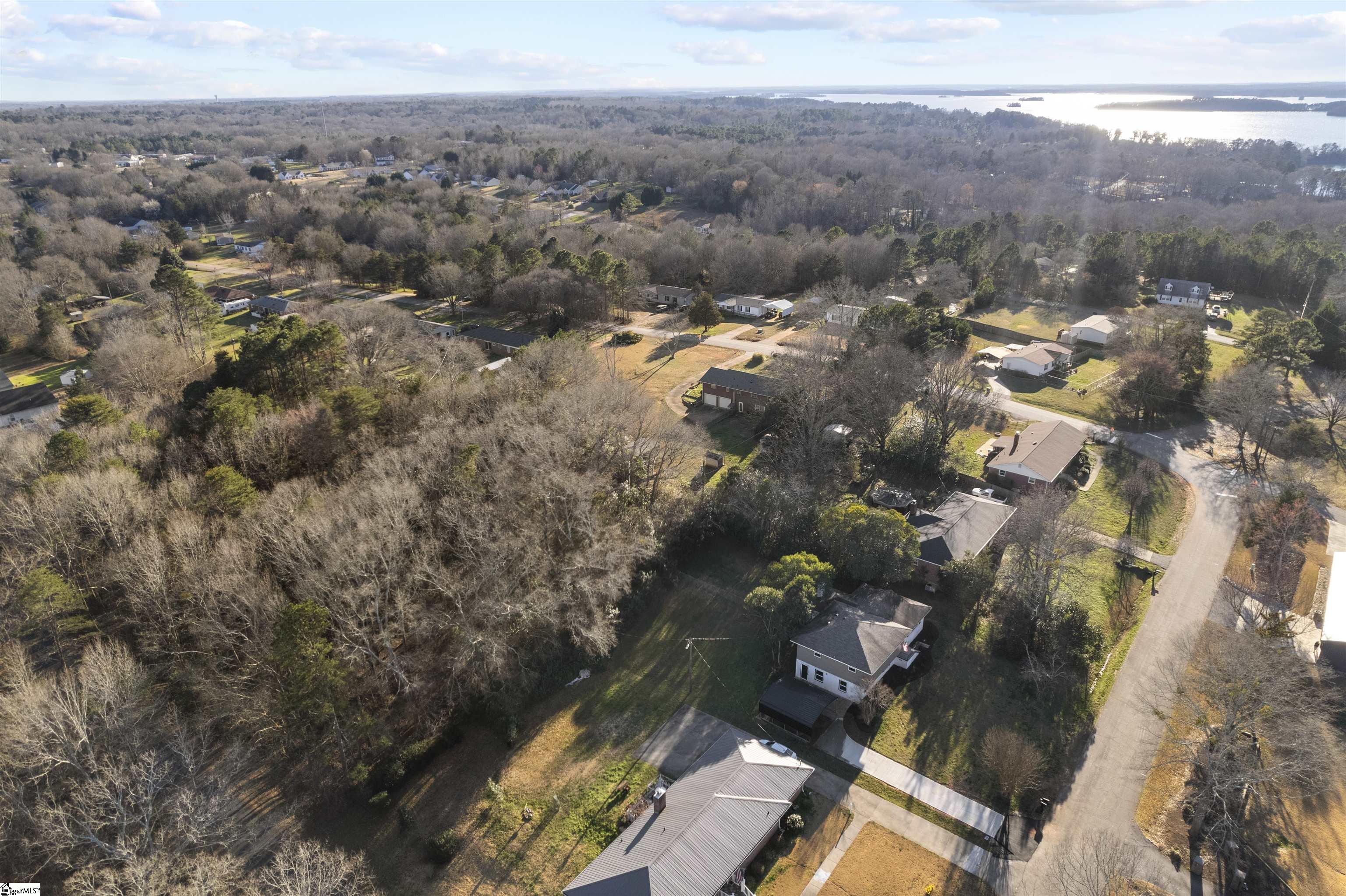 102 Inlet Drive Anderson, SC 29625 - Photo 23 of 30 Gallery Image 23