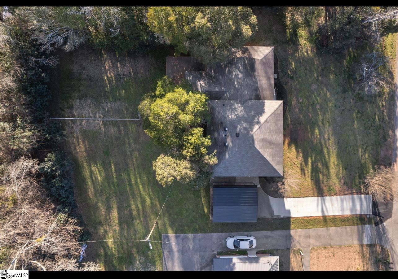 102 Inlet Drive Anderson, SC 29625 - Photo 28 of 30 Gallery Image 28