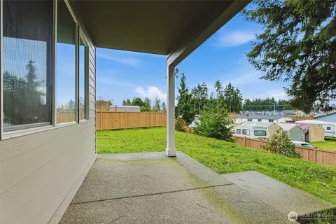 $599,999 | 18128 38th Ave Court East, Tacoma, WA 98446
