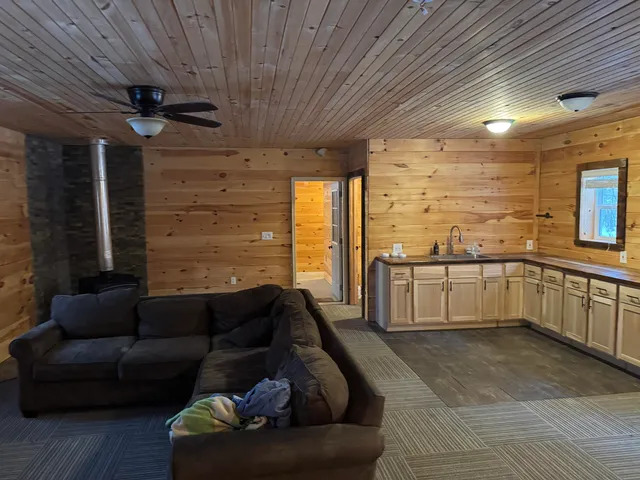 $184,900 | 7423 South Nelson Road, Chase, MI 49623