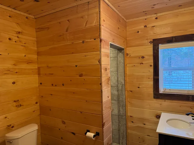 $184,900 | 7423 South Nelson Road, Chase, MI 49623